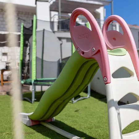 شقة Vranjic تروغير